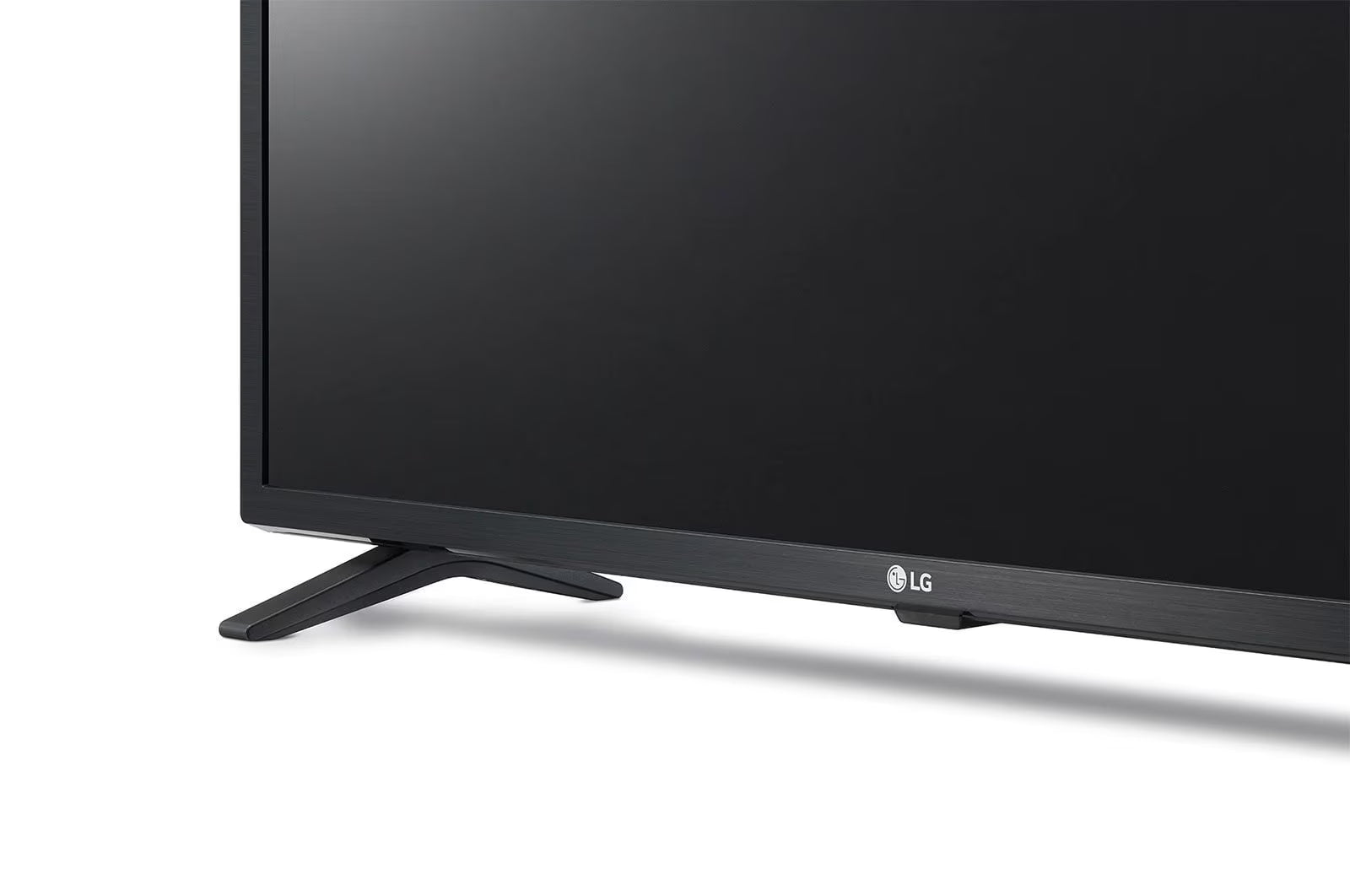 LG 32LQ6003LA Smart TV talpa közelről.