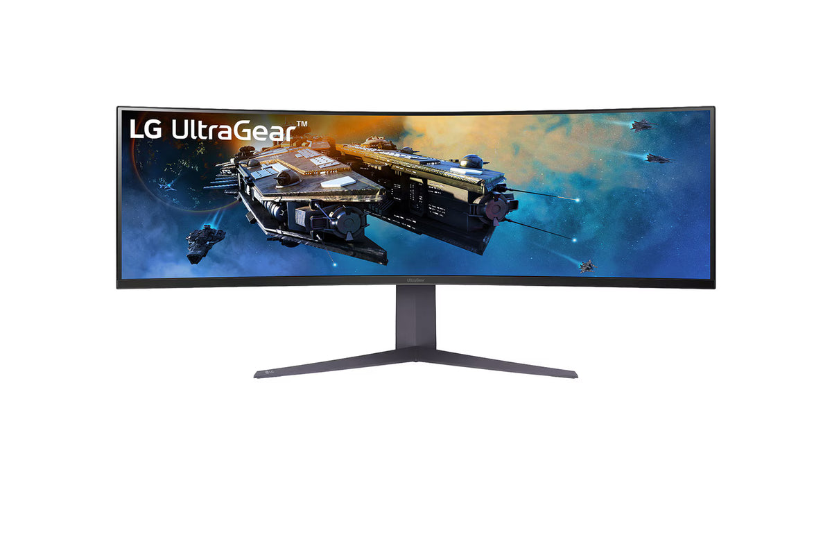 LG 45GR65DC Monitor előlnézetben, talpon. A kijelzőn űrhajók lépnek a légtérbe és ultragear logó.
