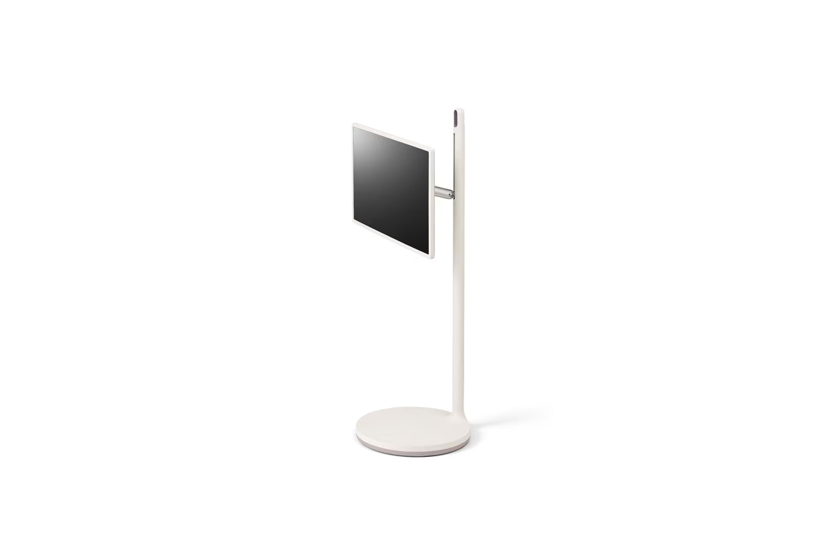 LG 27ART10AKPL Monitor előlnézetben, balra fordítva, állványon alsó állásban.