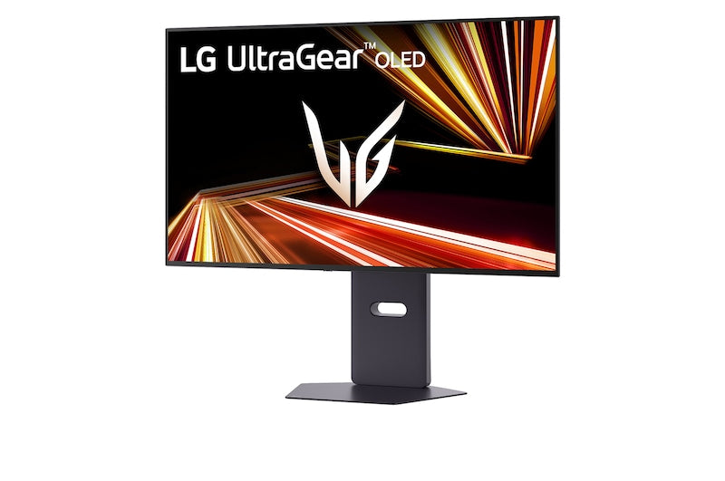 LG 32GX850A-B Monitor előlnézetben talpon, enyhén balra fordítva. A kijelzőn sárgás piros absztrakt ábra és lg ultragear oled logó.