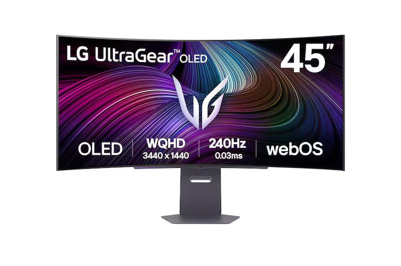 LG 45GX90SA-B monitor előlnézetben talpon. A képernyőn lg ultragear oled logó és rózsaszín lilás absztrakt ábra.