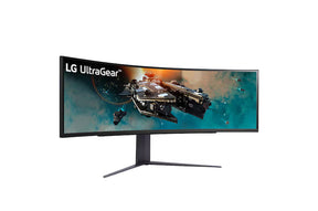 LG 49GR85DC-B Monitor előlnézetben talpon, enyhén jobbra fordítva. A kijelzőn LG ultragear logó és űrhajó flotta.