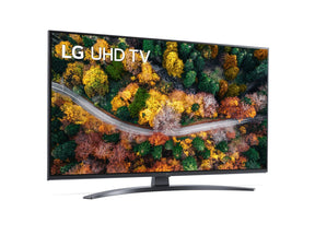 LG 55UP7800 4K Smart TV előlnézetben enyhén jobbra fordítva, talpon. A kijelzőn őszi erdőn át haladó út és lg uhd tv logó.