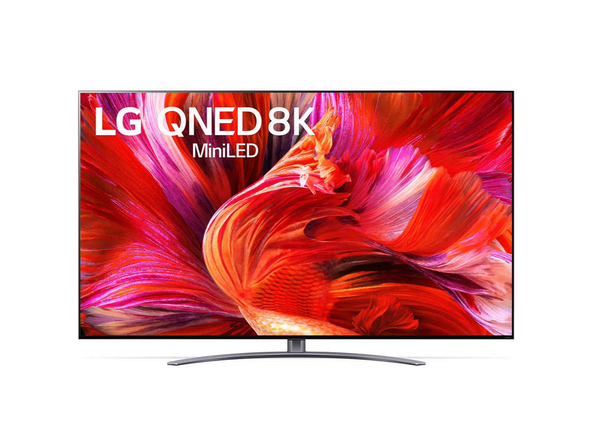LG 65QNED963PA 8K MiniLED Gaming TV előlnézetben, talpon. A kijelzőn sárgás piros árnyalatok keverednek és lg qned 8k miniled logó.