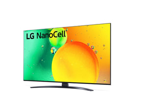 LG 70NANO763QA 4K NanoCell Smart TV előlnézetben enyhén balra fordítva, talpon. A kijelzőn zöld-sárga folyadék keveredik és lg nanocell logó.