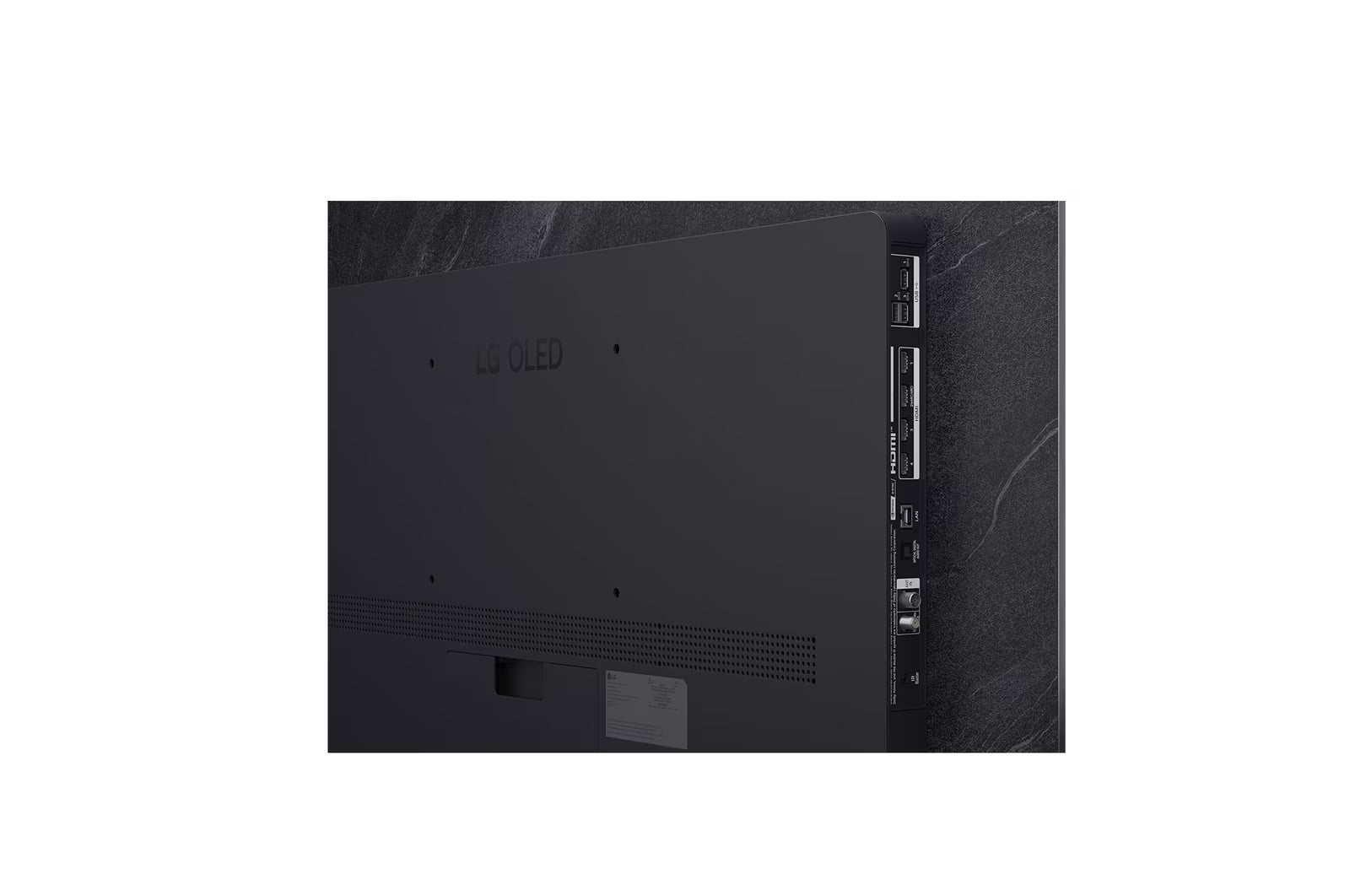 LG 83C5 OLED Televízió csatlakozó felülete és portjai.