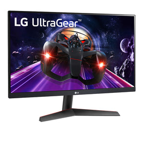 LG 24" UltraGear FHD 144Hz 1ms IPS Gamer Monitor enyhén elfordítva jobbra, 24GN600-B