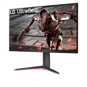 LG 32" UltraGear 2K QHD 165Hz 1ms VA Paneles Gamer Monitor előlnézet enyhén balra fordítva, 32GN650-B
